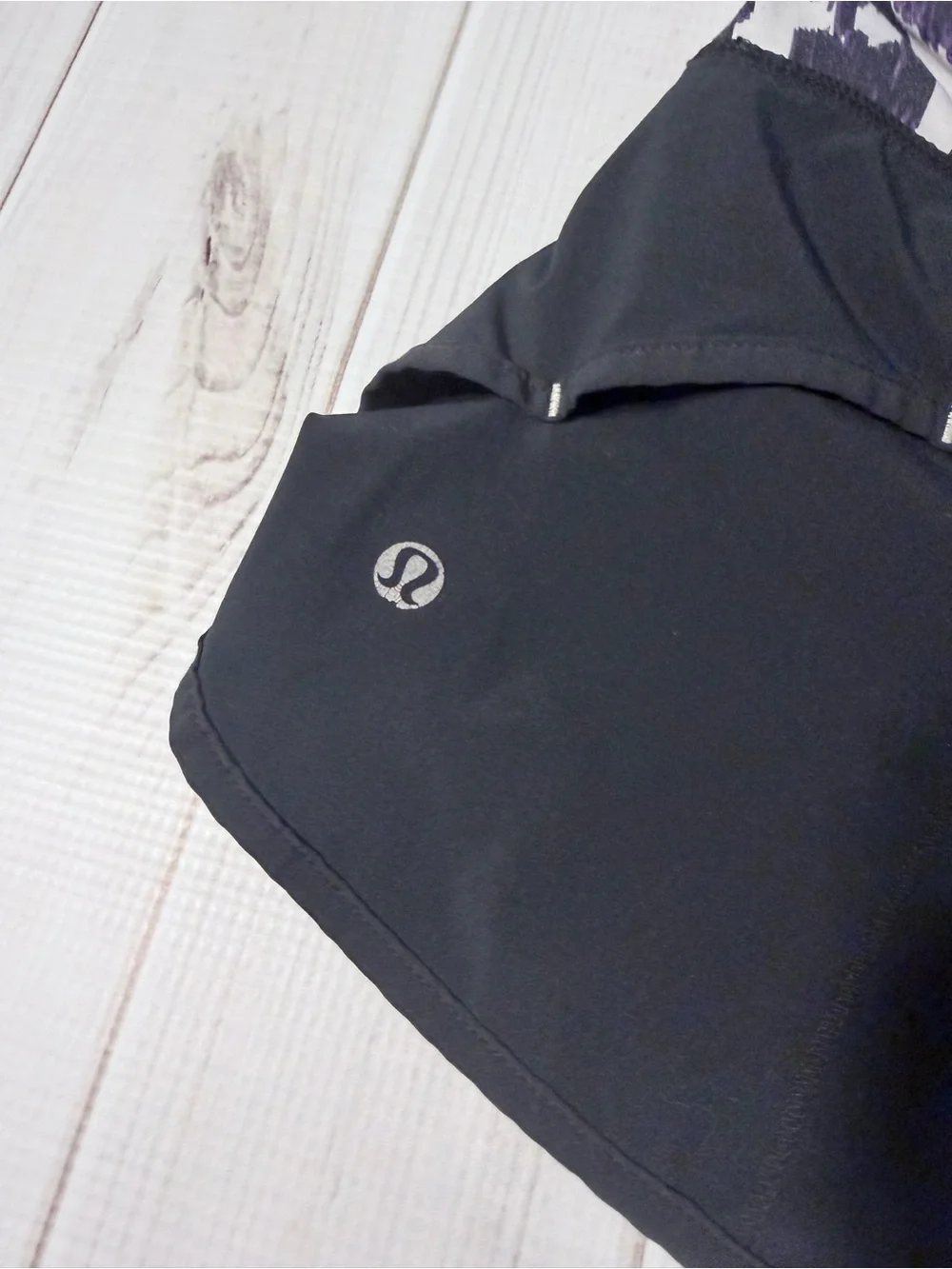 lululemon athletica Shorts - Picture 4 of 5